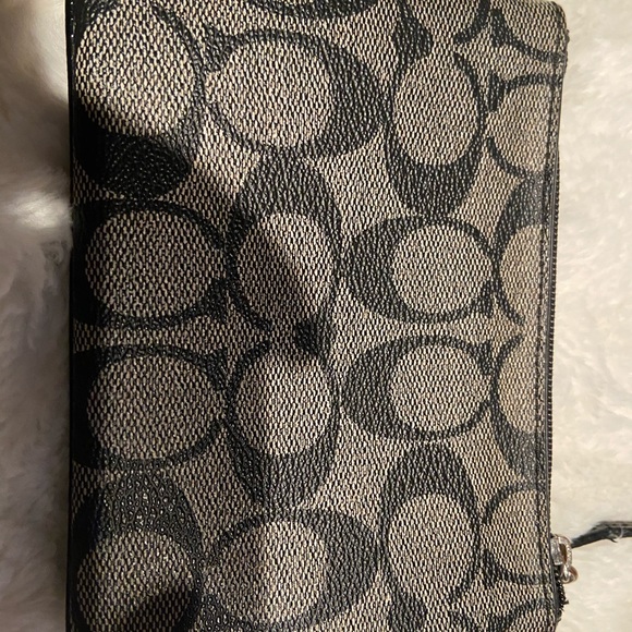 Coach Wrislet - Picture 4 of 5